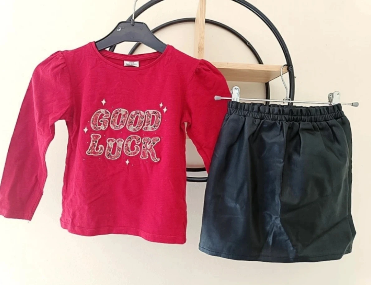 6 ans ensemble teeshirt tape a l'oeil et jupe simili Kiabi